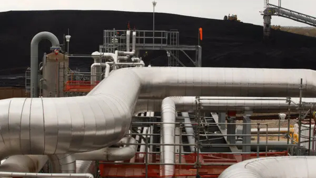 America Lays the Pipes for a Cleaner Future